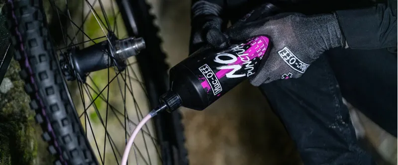 Muc-Off No Puncture Hassle Tubeless Sealant 1L-1