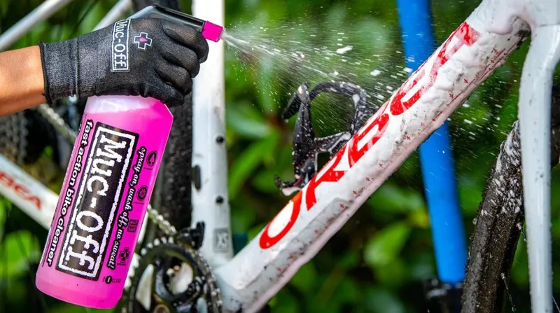 Muc-Off Clean Protect and Lube Kit-6