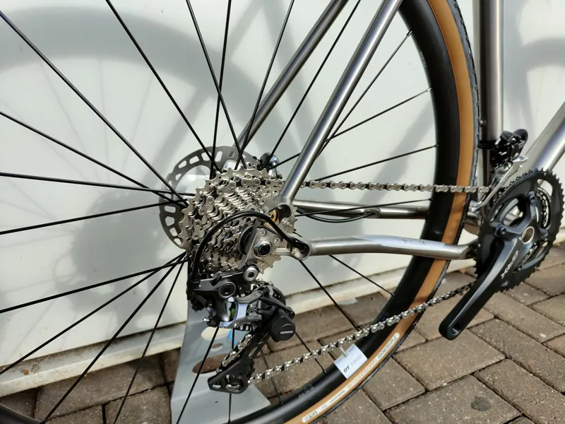 J.Guillem Atalaya Gravel GRX 800 D Gravel Bike 2023 Titanium-1