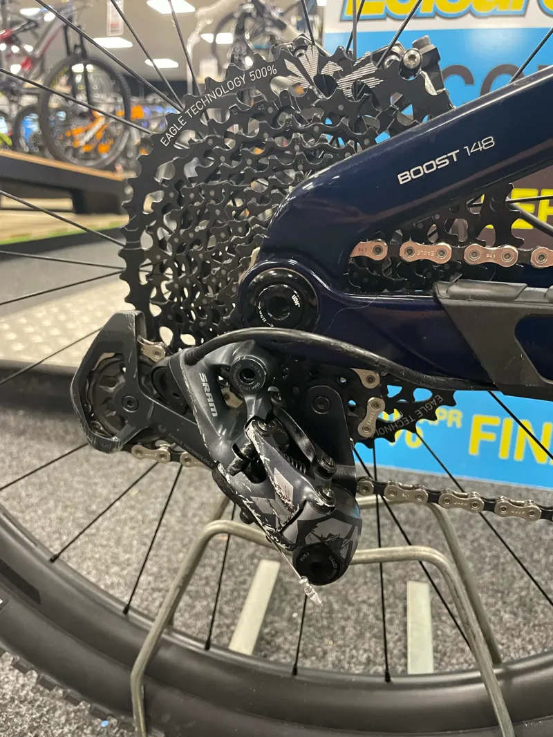 2nd Hand Trek Slash 9.9 XO1 Large Mountain Bike 2021 Carbon Blue Smoke-5