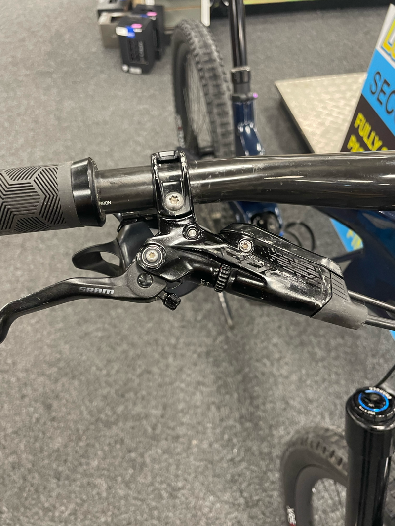 2nd Hand Trek Slash 9.9 XO1 Large Mountain Bike 2021 Carbon Blue Smoke-7