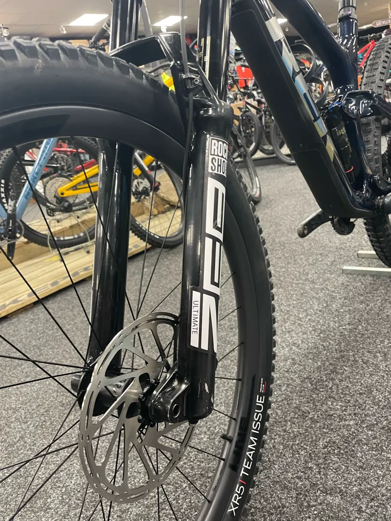 2nd Hand Trek Slash 9.9 XO1 Large Mountain Bike 2021 Carbon Blue Smoke-8