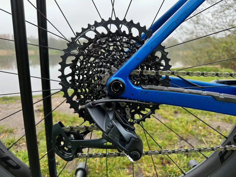 2ndHand Trek Procaliber 9.7 Large Mountain Bike 2022 Navy/Smoke-2