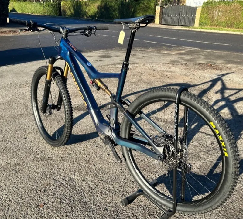 EX DEMO Orbea Rise M10 XL Electric Bike 2021 Coal Blue/Red Gold-2