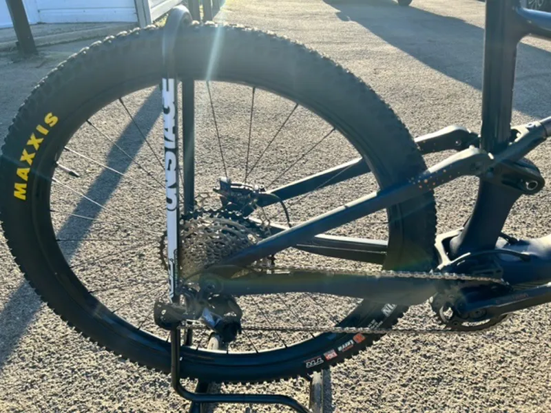 EX DEMO Orbea Rise M10 XL Electric Bike 2021 Coal Blue/Red Gold-8