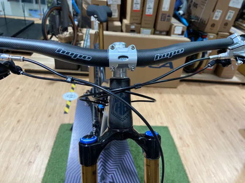 Hope HB130 XO1 Eagle Mountain Bike 2021Carbon/ Silver-2