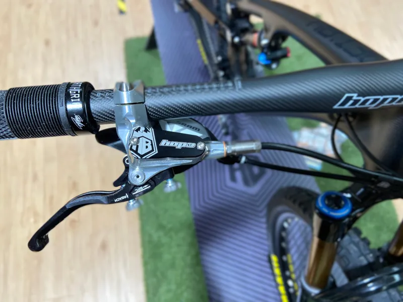 Hope HB130 XO1 Eagle Mountain Bike 2021Carbon/ Silver-3