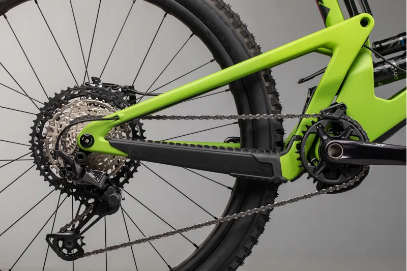 Santa Cruz Nomad CC X01 AXS Coil Rsv 27.5 Mountain Bike 2022 Adder Green-2