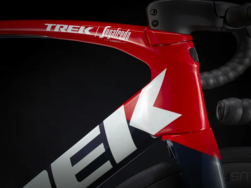 Trek Madone SLR 7 Disc Road Bike 2021 Navy Carbon Smoke/Viper Red-1