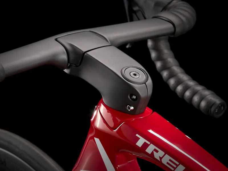 Trek Madone SLR 7 Disc Road Bike 2021 Navy Carbon Smoke/Viper Red-2