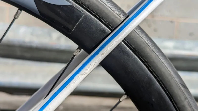 2ndHand Giant Defy 2 Large Road Bike 2016 White/Black-8