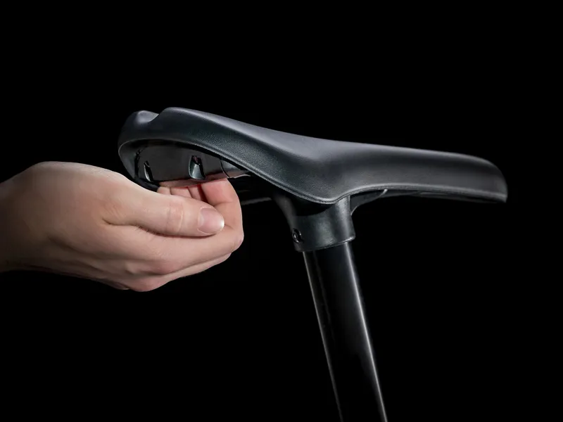 Trek Precaliber 24 8 speed Suspension Boys Kids Bike 2021 Red-7