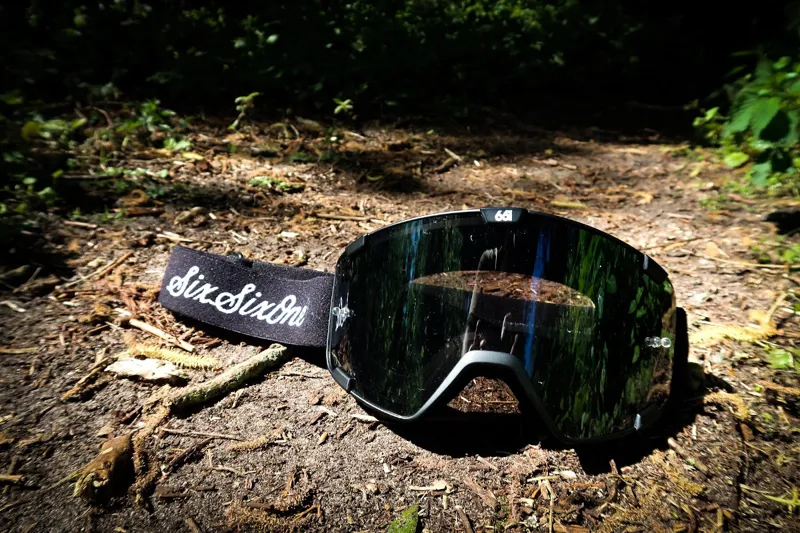 661 Radia MTB Goggles Script Black-2