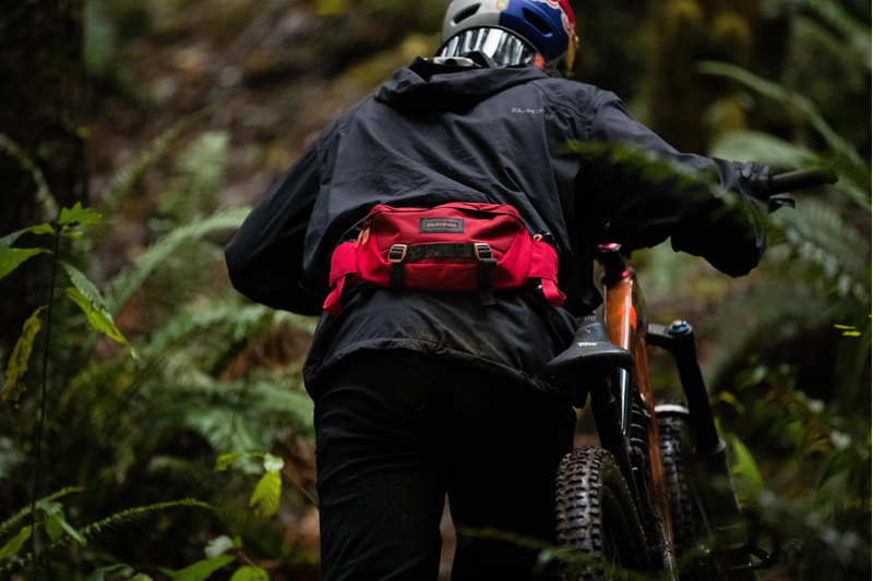 Dakine Hot Laps 2L Lumbar Pack Deep Red-4