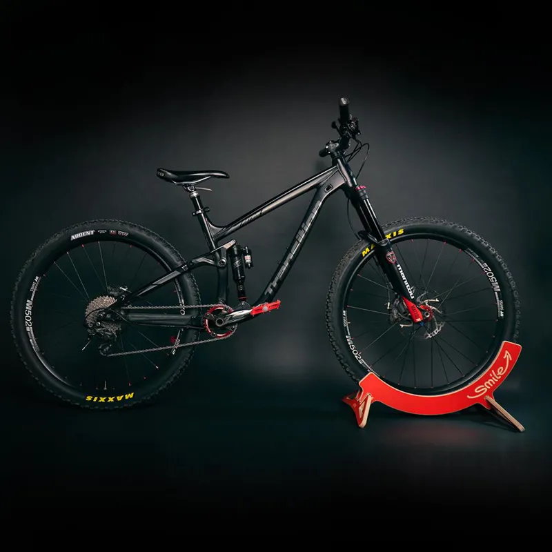 MTB Hopper Smile Stand Red-5