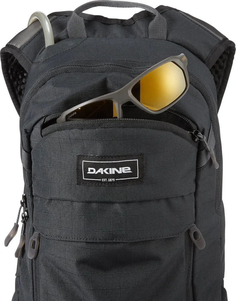 Dakine Syncline 12L Hydration Backpack Black-3