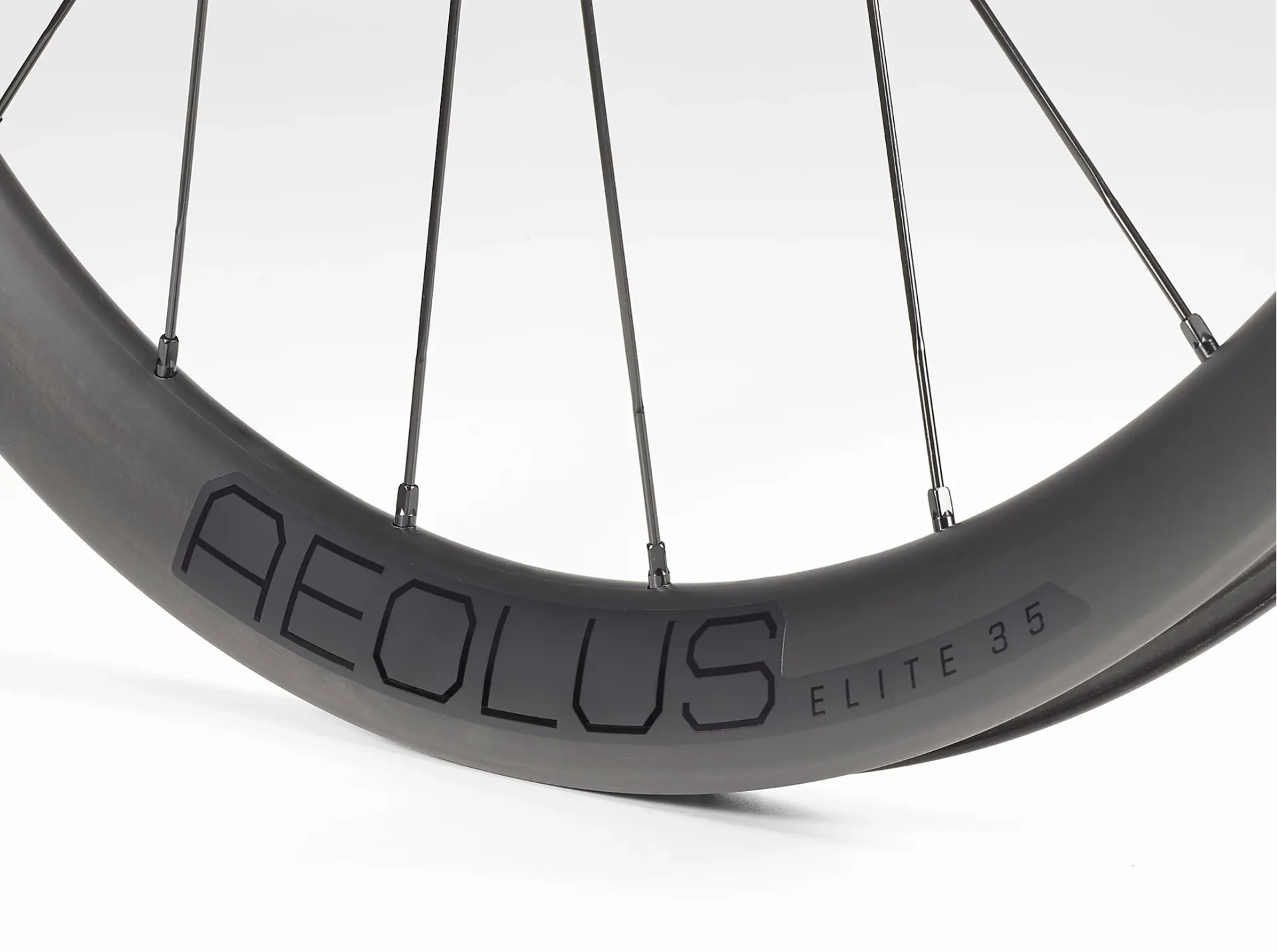 Bontrager Aeolus Elite 35mm TLR Disc Road Wheel Black