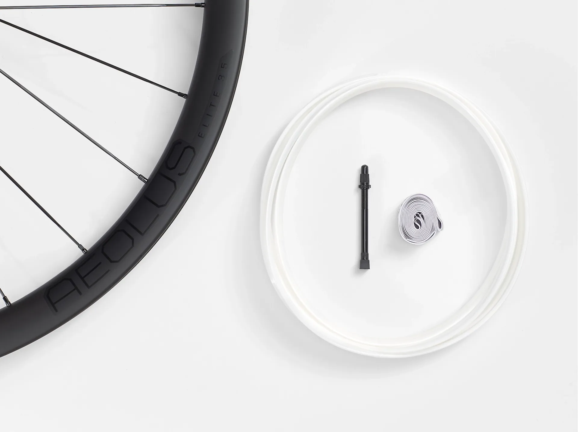 Bontrager Aeolus Elite 35mm TLR Disc Road Wheel Black