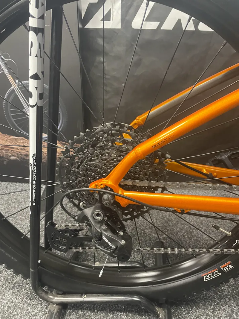 Second hand Trek Roscoe 7 2021 Orange Small