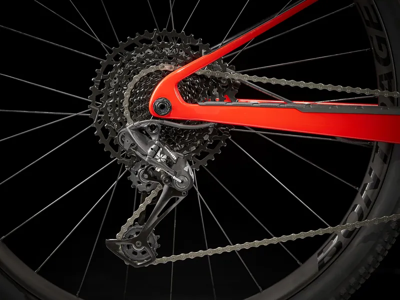 Trek Supercaliber 9.7 29er Mountain Bike 2021 Marigold/Radioactive Red-6