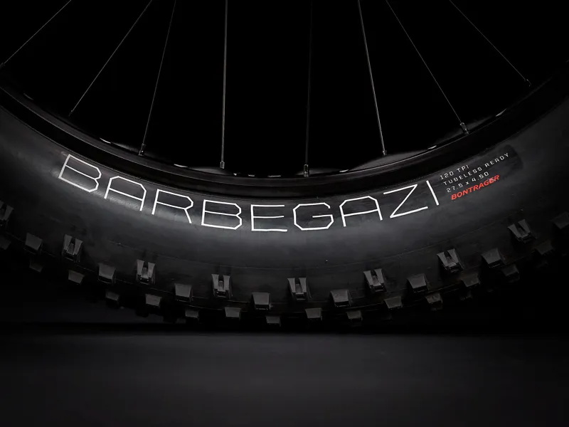 Trek Farley 9.6 GX Eagle 12s Carbon Hardtail Fat Bike 2021 Blue/Smoke -7