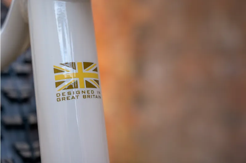 Whyte 905 SRAM NX 12 Spd Hardtail 27.5 Mountain Bike 2022 Gloss Cement-12