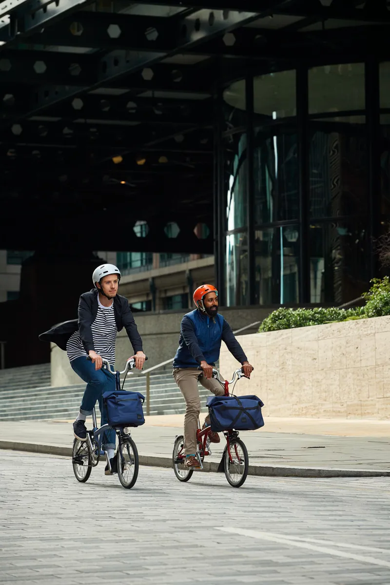 Brompton M6L Folding Bike 2021 Cloud Blue-5