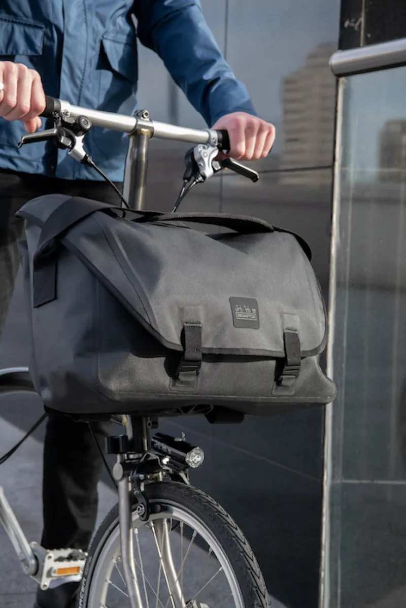 Brompton Metro Waterproof Bag L Black-6