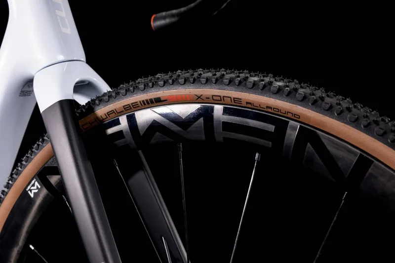 Cube Cross Race C68X SLT 12-Speed Carbon Cyclo Cross Bike 2022 Frost White/Orange-6