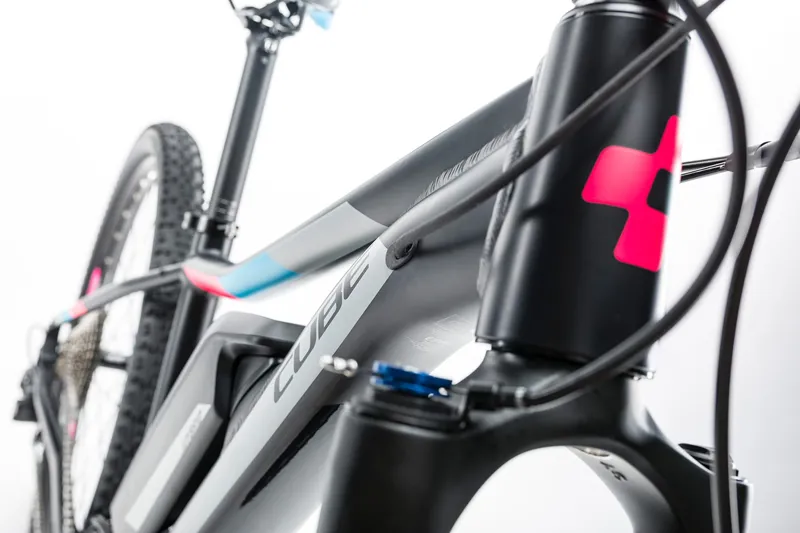 Cube Access WLS Hybrid Race 500 Womens Electric Bike 2017 Black/Grey-3