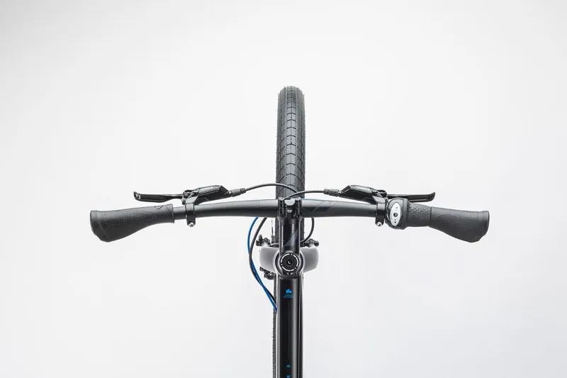 Cube Hyde Pro Trapeze Hybrid Bike 2017 Black/Blue-1