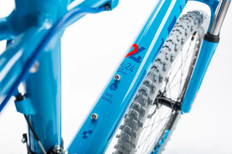 Cube Kid 240 Disc Boys Bike 2017 Blue/Red-1