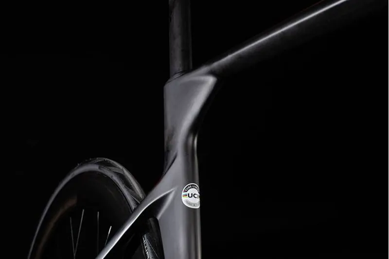 Cube Litening C:68X SL Dura Ace Di2 Carbon Disc Road Bike 2020 Blk/Re-7