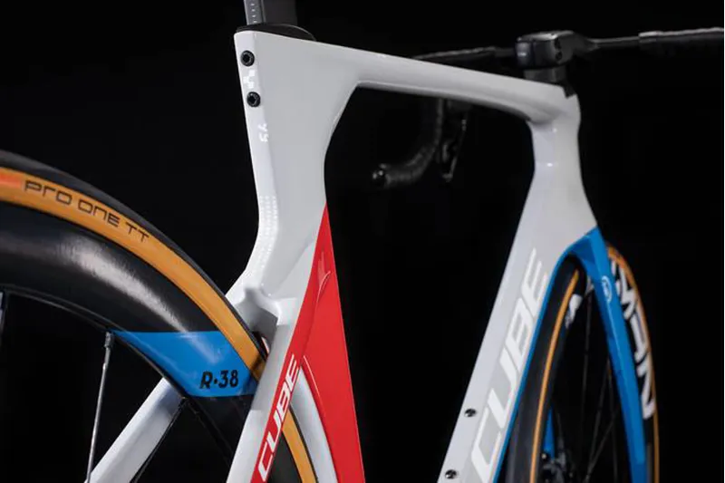 Cube Litening C68X Race Team Force AXS Disc Road Bike 2020 GRY/RED/BLU-2