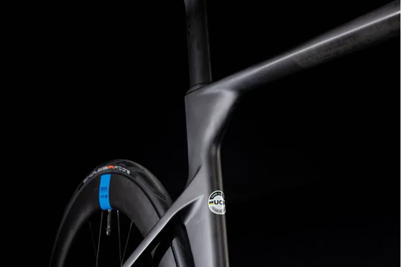 Cube Litening C68X SLT Carbon Etap AXS Disc Road Bike 2020 Black/Blue-6