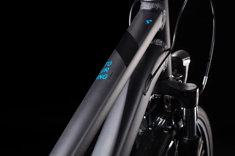 Cube Touring Easy Entry Womens Commute/Touring bike 2020 Black/Blue-2