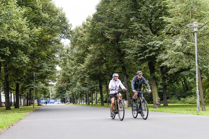 Cube Touring Hybrid 400 Electric Bike 2017 Grey/Red-4