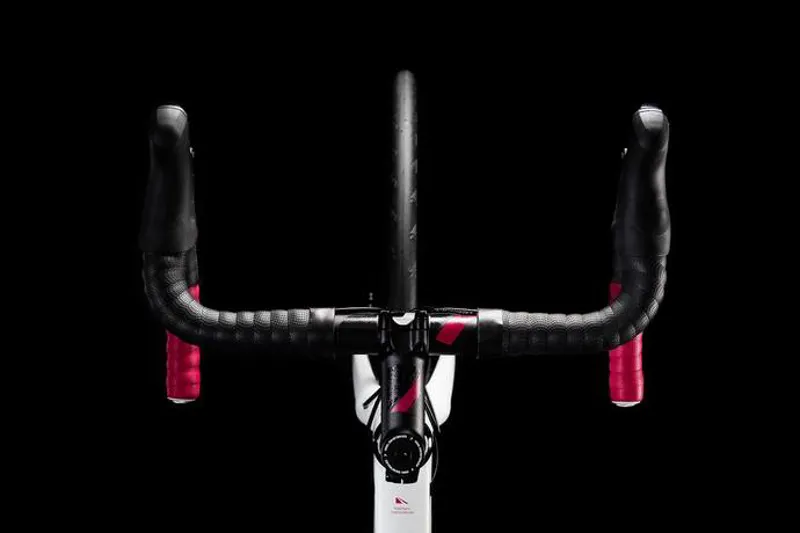 Cube Axial Pro Disc Womens Road Bike 2018 White/Berry-5