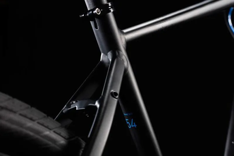 Cube Hyde Pro Hybrid Bike 2018 Black/Blue-5