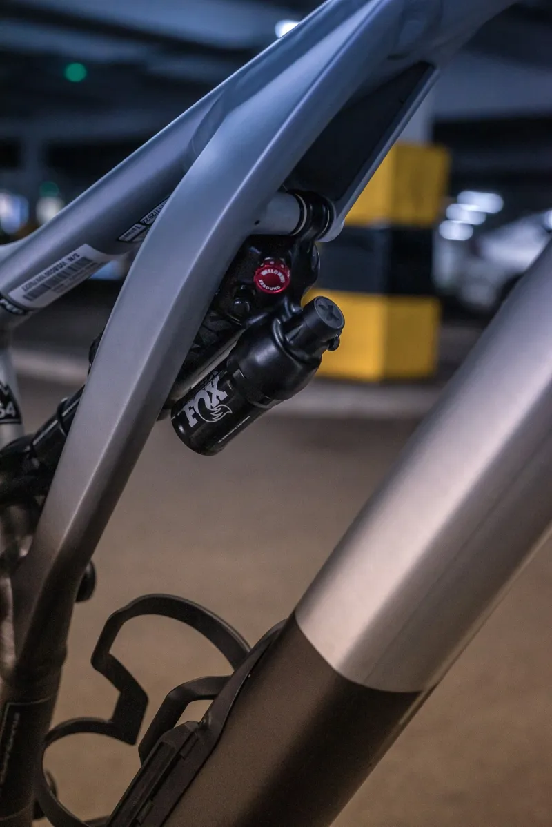 Specialized Stumpjumper Evo Comp Alloy S4 Mountain Bike 2022 Custom Aluminium/Gunmetal-5