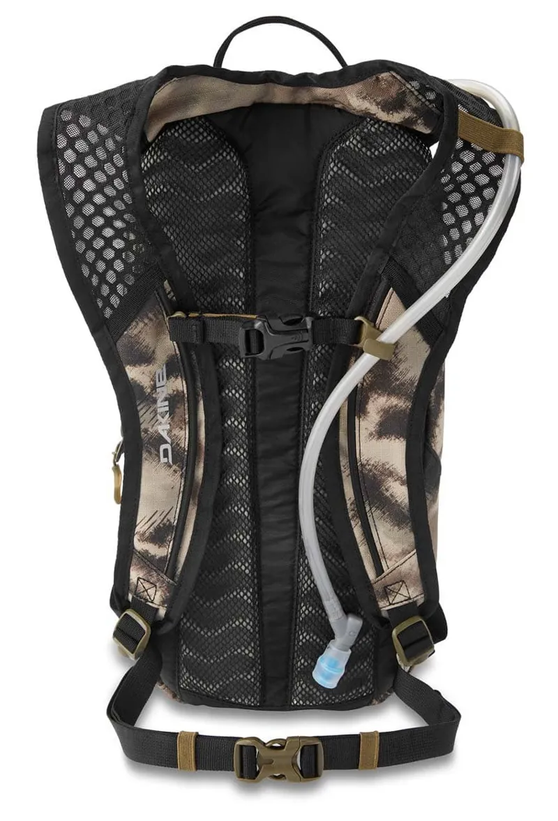 Dakine Session 8L Hydration Pack Ashcroft Camo-1