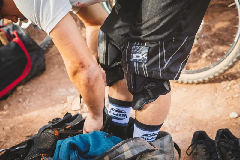 Dakine Slayer Knee Pads Black-5