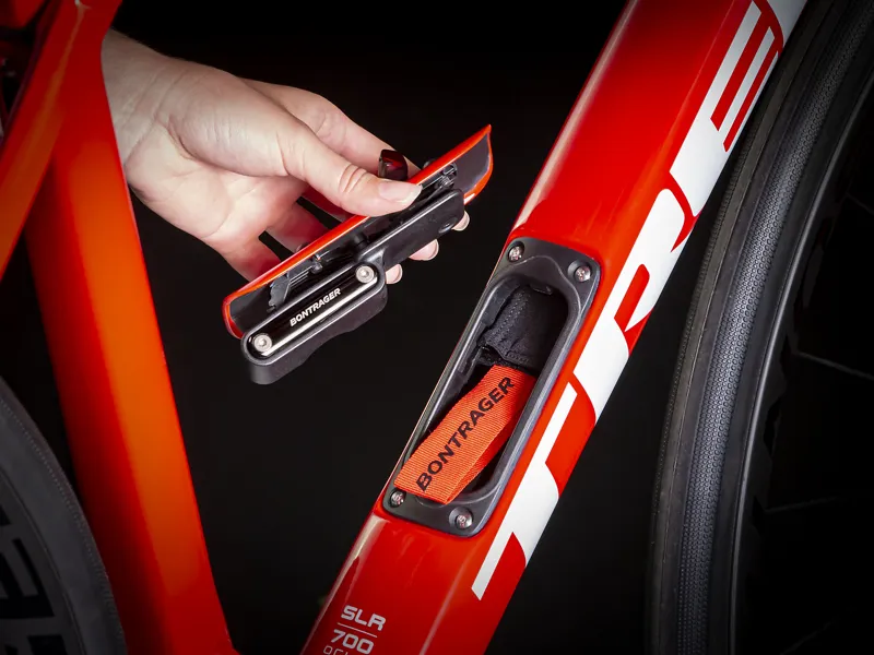 Trek Domane SLR 6 Road Bike 2021 Viper Red/Trek White-4