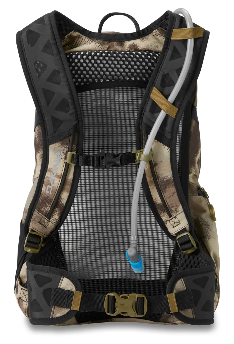 Dakine Drafter 14L Hydration Pack Ashcroft Camo