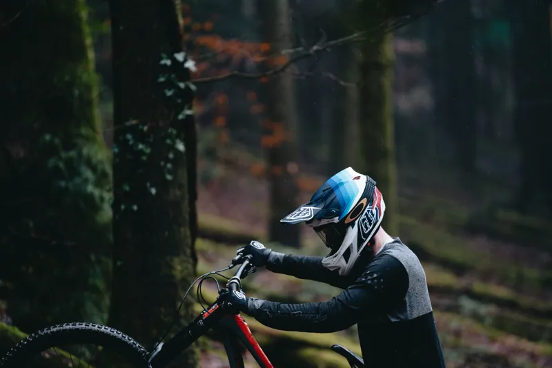 Troy Lee Designs D4 Carbon Full Face MTB Helmet Black/Red-5