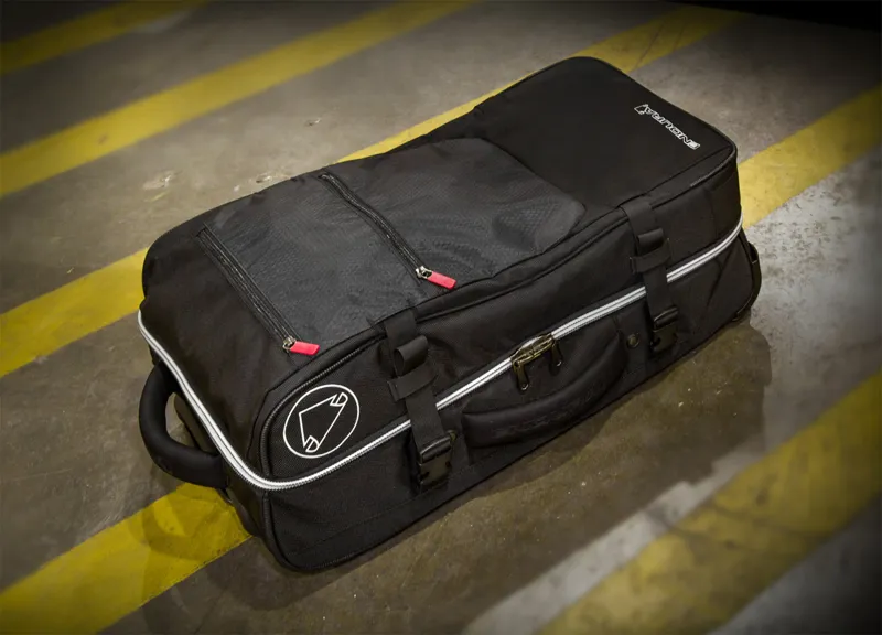 Endura Roller Flight Deck Bag 40L Black-5