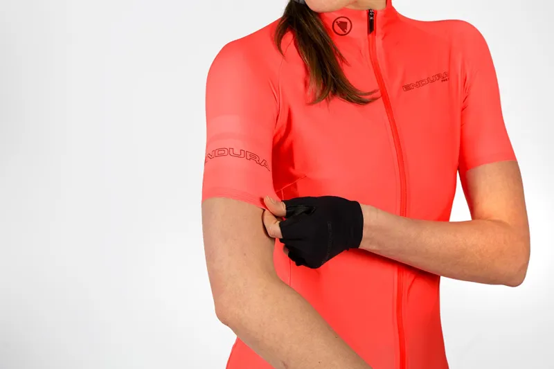 Endura Pro SL Womens SS Jersey II Hi Viz Coral-2