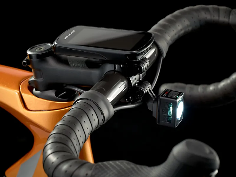 Trek Emonda SL 7 Disc eTap Road Bike 2022 Carbon Smoke/Factory Orange-2