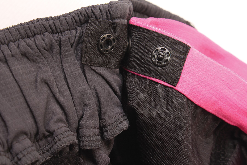 Endura Hummvee Lite Baggy Womens Shorts Black-1