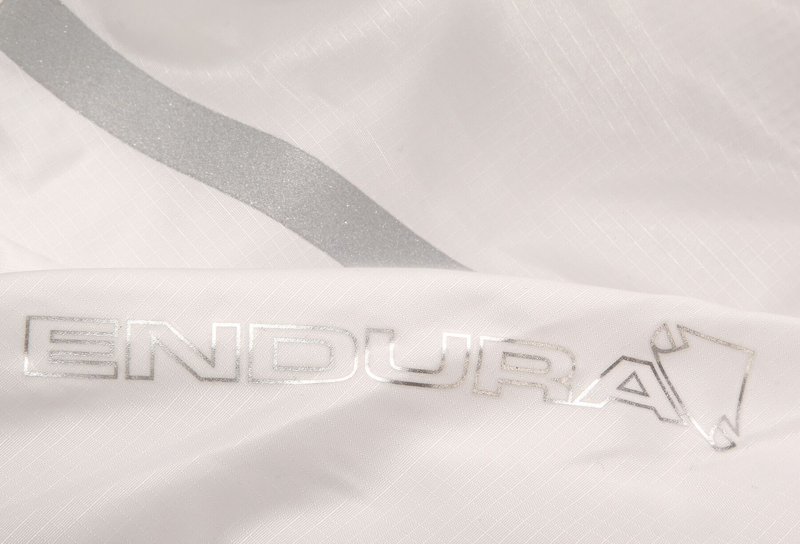Endura Pakagilet White-4